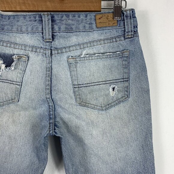 Hydraulic 7/8 Distressed Jean Shorts Light Wash Denim Mid Length 10" Inseam - Picture 4 of 7